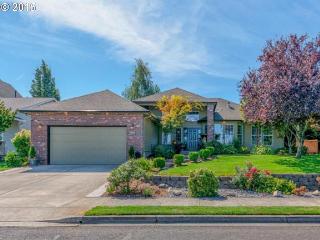1762 33rd Way, Camas, WA 98607-7358