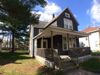 615 Crawford St, Elkhart IN  46514-2729 exterior