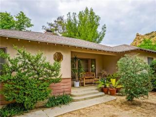 10859 Andora Ave, Chatsworth, CA 91311-1304