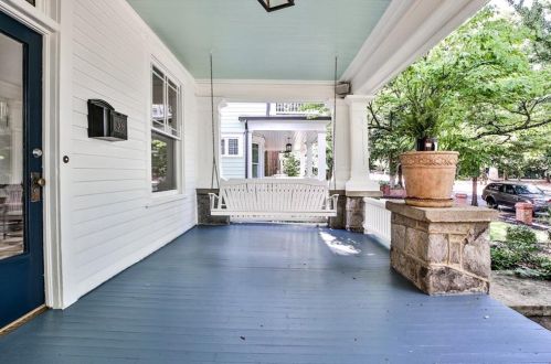 309 10th St, Atlanta, GA 30318-5613