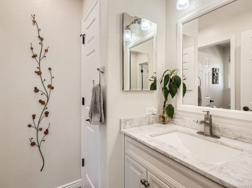 7693 Duquesne Way, Aurora CO 80016-1317 exterior