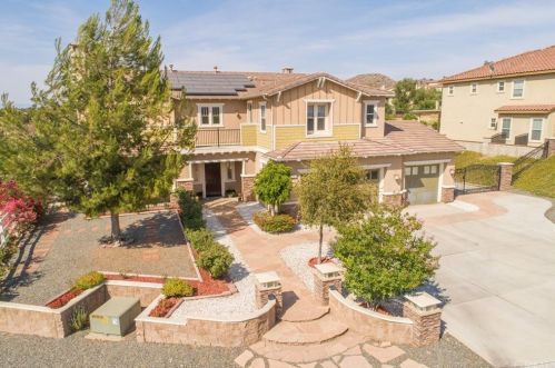 16550 Catalonia Dr, Riverside CA  92504-8701 exterior