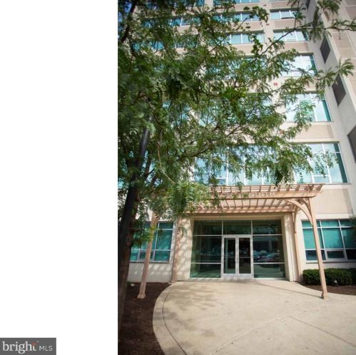 9 9th St, Philadelphia, PA 19107-3121