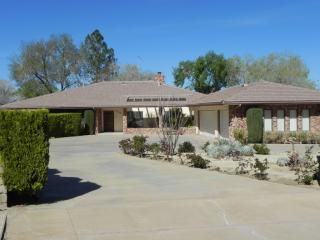 31845 Saint Anne Dr, Crystalaire, CA 93544-1208