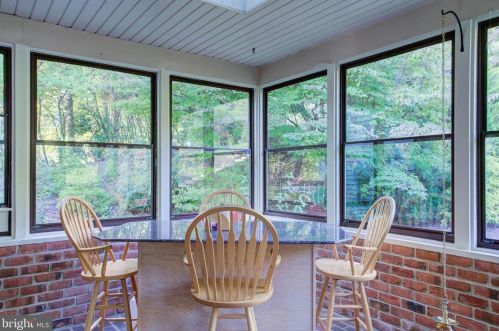 150 Bentley Ln, Lancaster PA  17603-6223 exterior