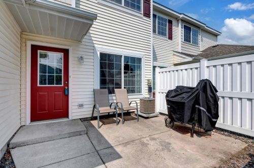 7073 Quarry Ave, Otsego, MN 55330-4621