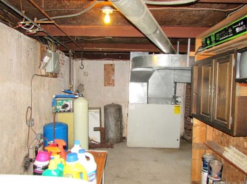 283 Colorado Ave, Torrington CT  06790-6210 exterior