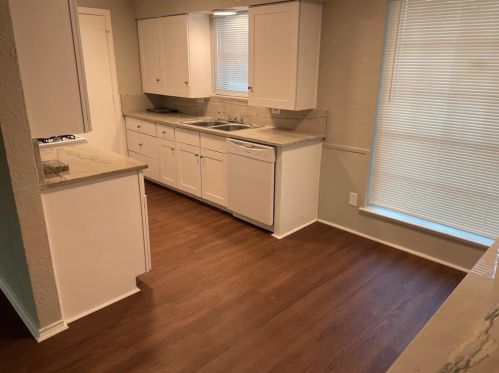 902 Oates Rd, Garland TX  75043-2607 exterior