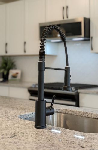 2895 Fairfax St, Denver CO  80207-2748 exterior