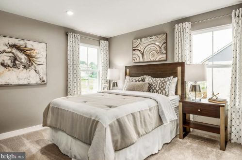 212 Tyler Dr, Hanover PA exterior