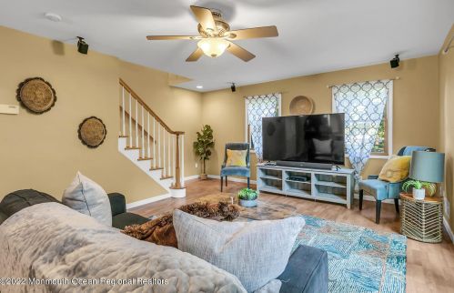 13 Jefferson St, Tinton Falls NJ 07701-5751 exterior