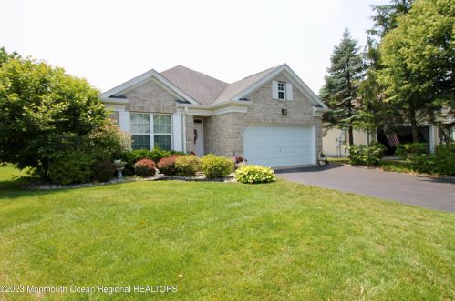 28 Banstead Way, Jackson Twp, NJ 08527-4495