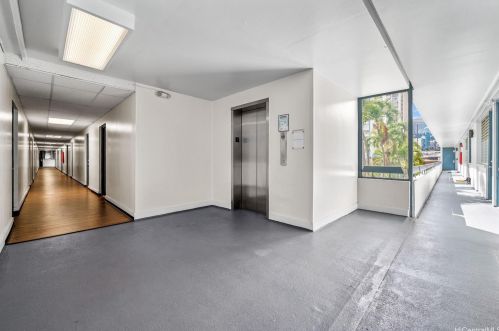1550 Rycroft St, Honolulu HI  96814-2407 exterior