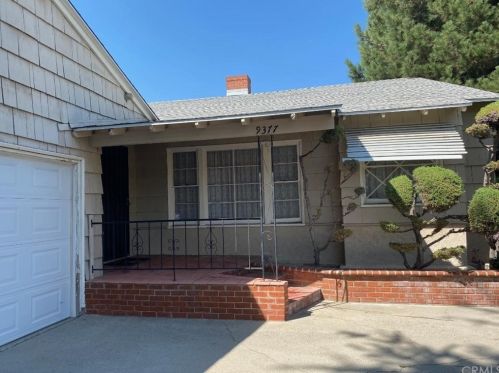9377 Farm St, Downey, CA 90241-2953