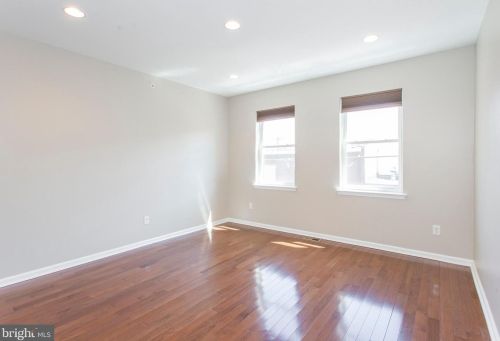 1704 4 St, Philadelphia PA 19133-3230 exterior