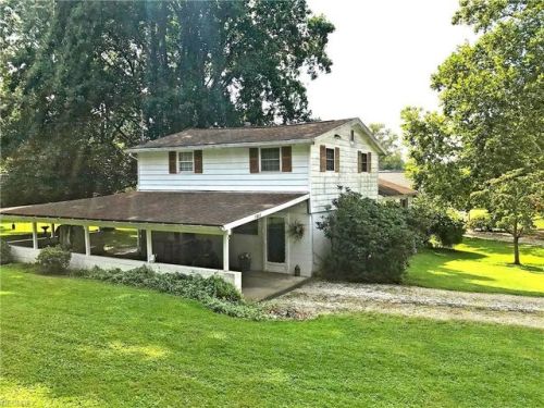 1801 14th Ave, Parkersburg, WV 26105-1229