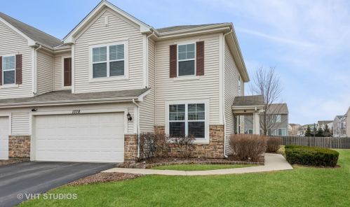 1378 Newport Cir, Pingree Grove, IL 60140-2071