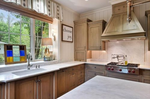 62 Brookhaven Dr, Atlanta GA  30319-1143 exterior