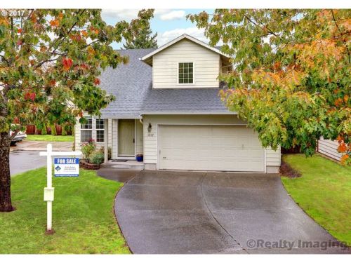 1057 24th St, Wood Village, OR 97060-1785