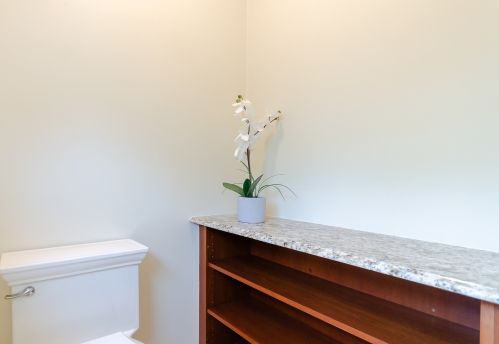 480 81 St, Willowbrook IL  60527-5985 exterior