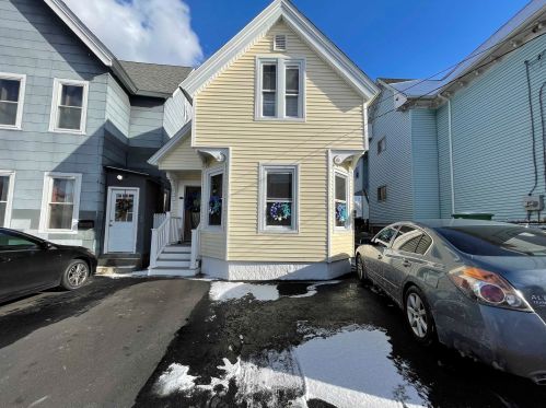 84 Ash St, Nashua, NH 03060-3849
