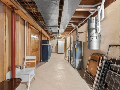 1315 Yorkshire Dr, Sycamore IL  60178-3236 exterior