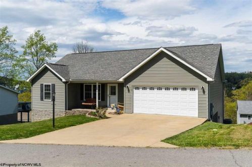 191 Eastgate Dr, Morgantown WV  26508-5940 exterior
