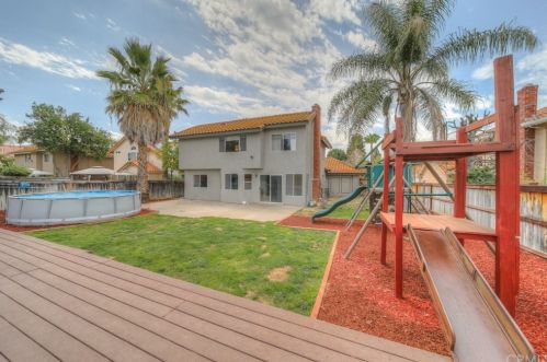 39918 Amberley Cir, Temecula, CA 92591-7008