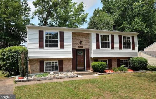 7692 Middle Valley Ct, Springfield, VA 22153-2226