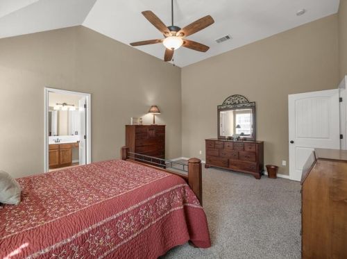 3833 Harrison Dr, Carrollton TX 75010-6323 exterior