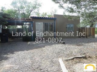 629 Wellesley Dr, Albuquerque NM  87106-2157 exterior