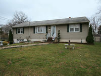 53 Winans Ave, Piscataway, NJ 08854-3363