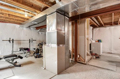 4277 Himalaya Way, Aurora CO 80013-6078 exterior