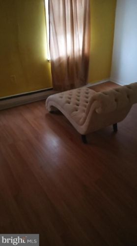 2144 10th St, Philadelphia PA 19148-3005 exterior