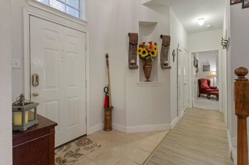 5800 Fathom Dr, Fort Worth TX  76135-7013 exterior