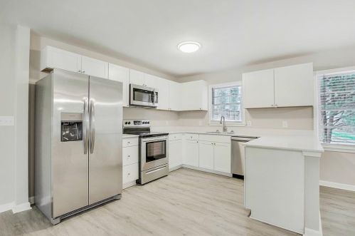 2636 Brandon Rd, Atlanta GA  30337-4910 exterior