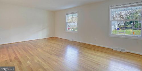 5026 Round Tower Pl, Columbia MD  21044-1322 exterior