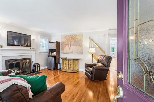 37 Rogers Pl, Berkeley Heights, NJ 07922-1910