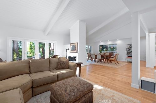 24618 Park Granada, Calabasas, CA 91302-1411