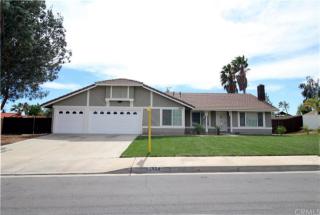 2954 Orange Ave, Rialto, CA 92377-8105
