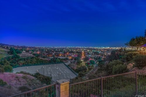 12823 Acheson Dr, Whittier, CA 90601-2438