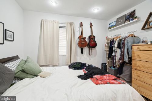 620 19 St, Philadelphia PA  19146-1439 exterior