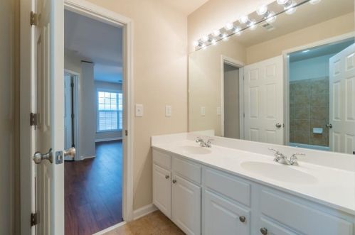 1921 Fosco Dr, Duluth GA  30097-4807 exterior