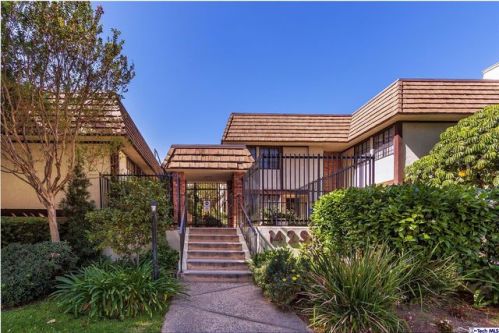 1429 Valley View Rd, Glendale CA  91202-1756 exterior