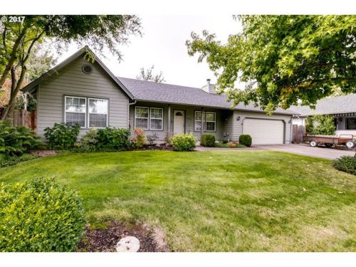 2436 32 St, Springfield OR  97478-6302 exterior