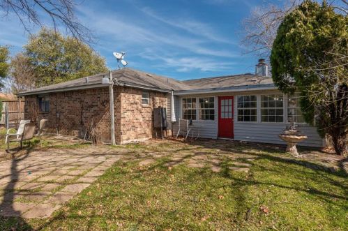 100 Grand Mdw Dr, Fort Worth TX 76108-3942 exterior