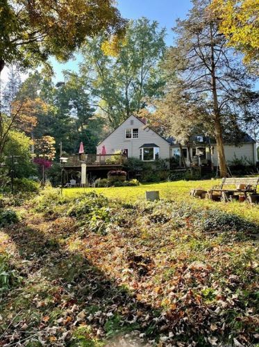 25 Robindale Dr, Kensington, CT 06037-2051