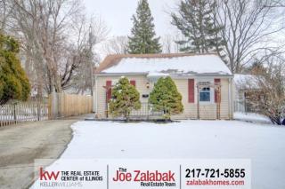 904 Lynn St, Urbana IL  61801-5206 exterior