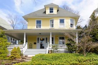 47 Ethelbert Pl, Ridgewood, NJ 07450-4228