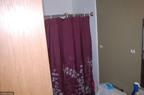 223 Bridlewood Dr, Saint Paul MN  55119-4669 exterior